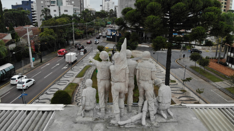 Monumento dos Febianos na Praça do Expedicionário